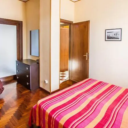 Via Cosimo De Giorgi 2* Lecce