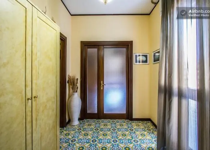 Bed and breakfast Via Cosimo De Giorgi 2*